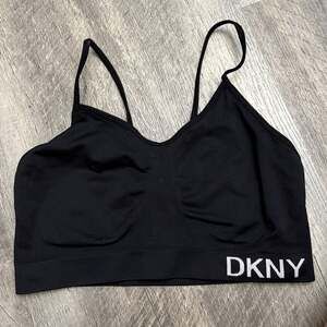DKNY Women's Seamless Ribbed Logo Bralette Wire-Free Sport Bra Black Size L